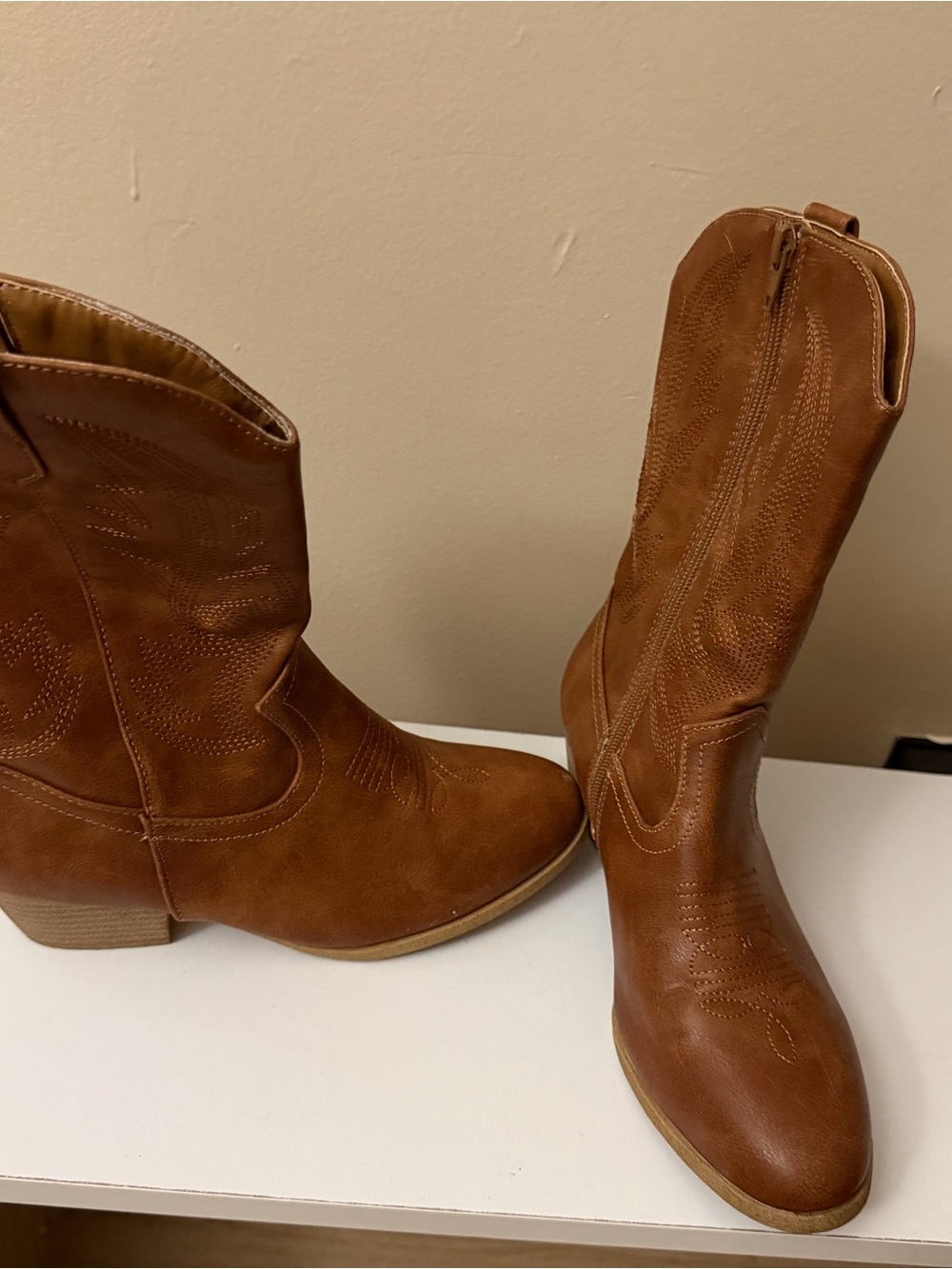 Woman’s Tan Western Mid-Calf Boots